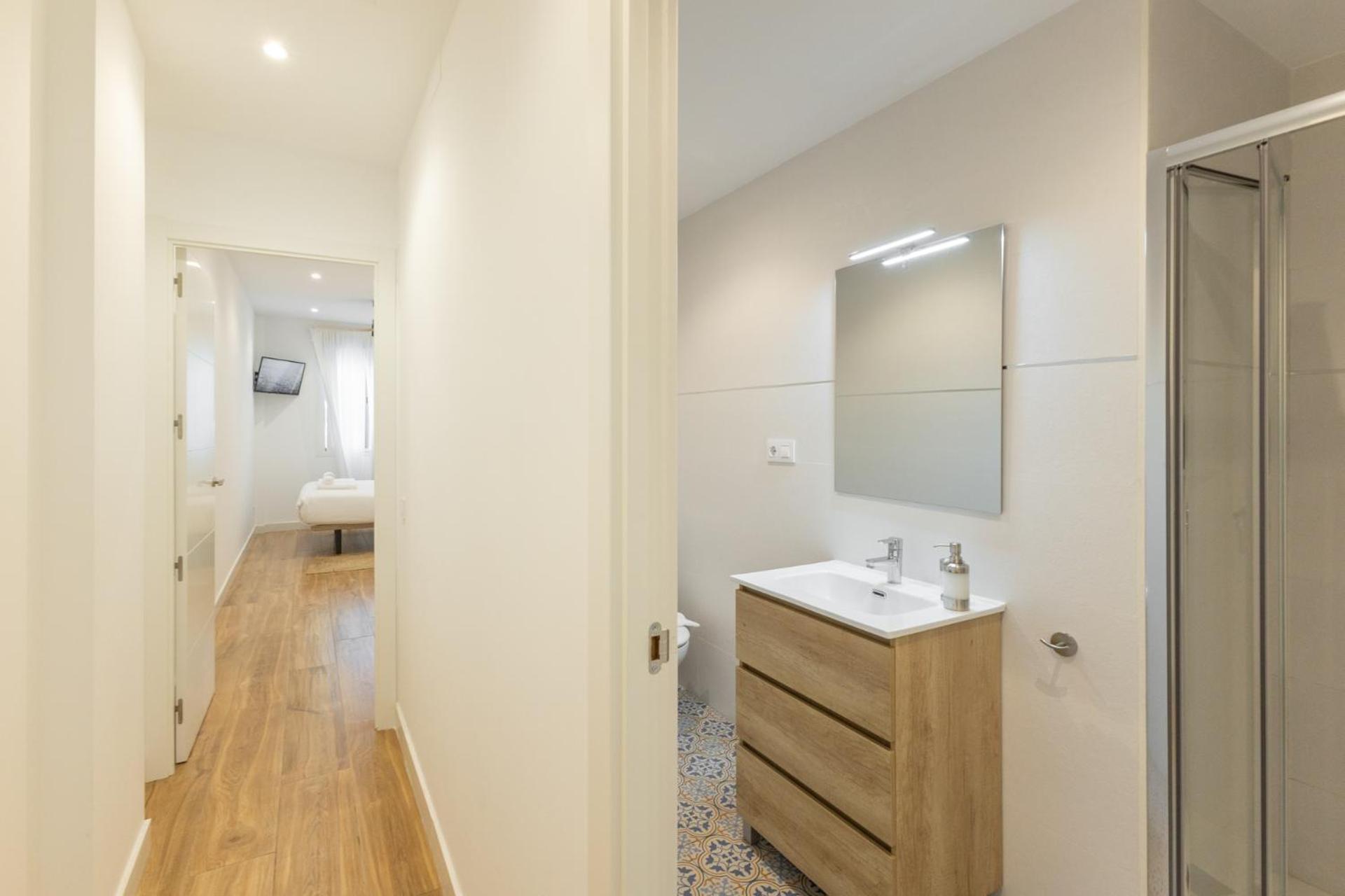 Isg Apartments Triana 1 Seville Exterior photo