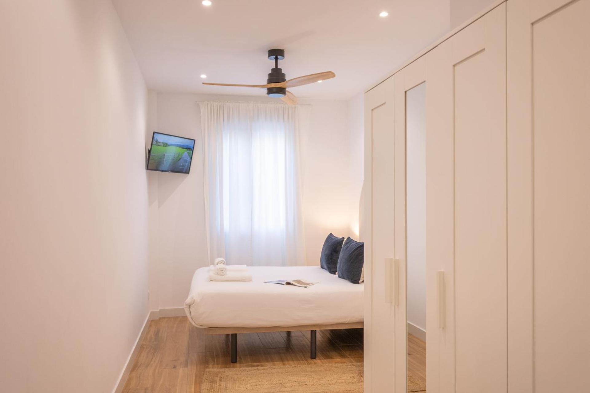 Isg Apartments Triana 1 Seville Exterior photo